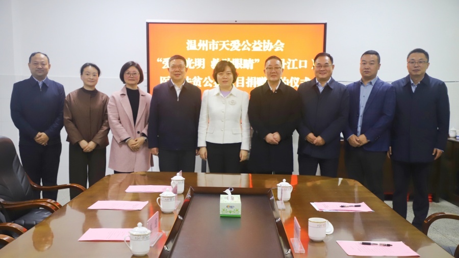 һ����ˮ�����������ϣ��������������׵������ػ�����ů����